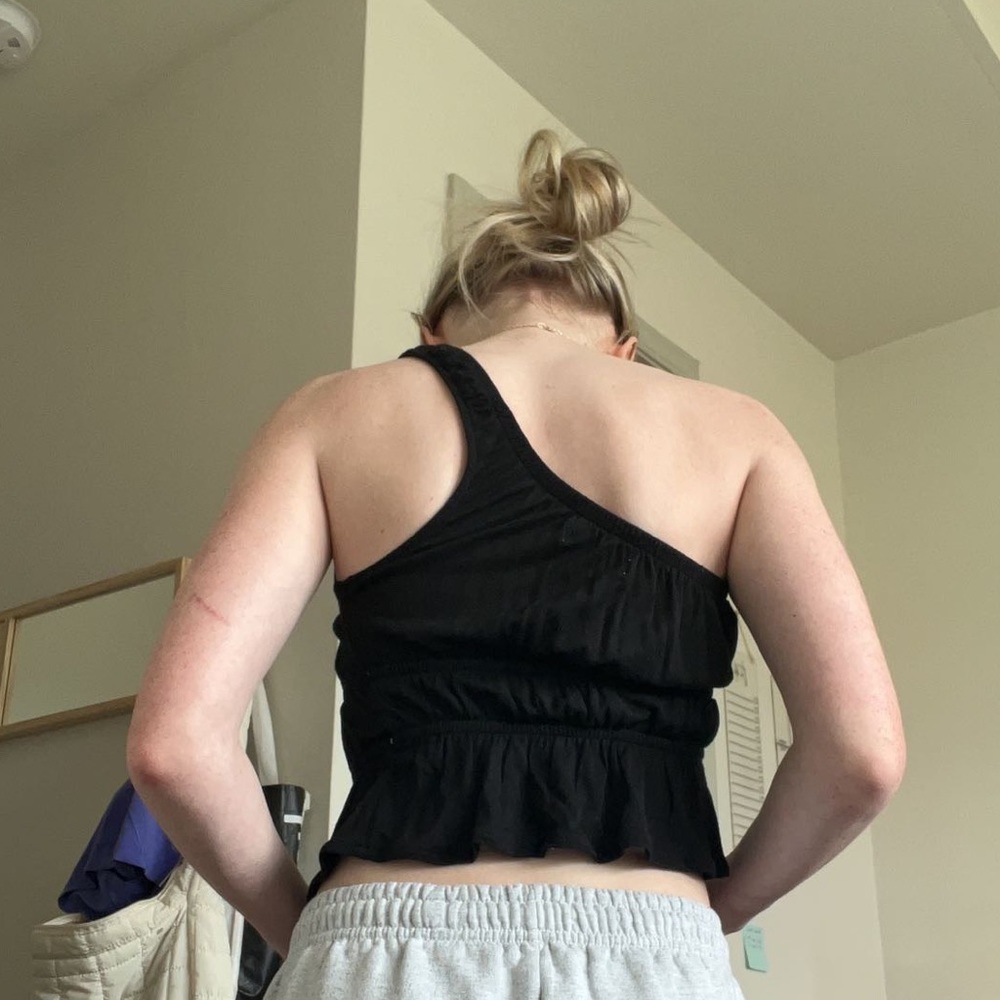 Off-the-shoulder Urban Outfitters Top - Picture 5 of 5